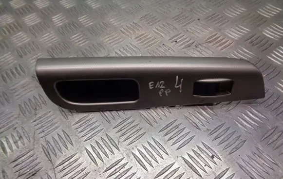 Toyota Corolla E120 E130 Quarter vent window switch 54035108
