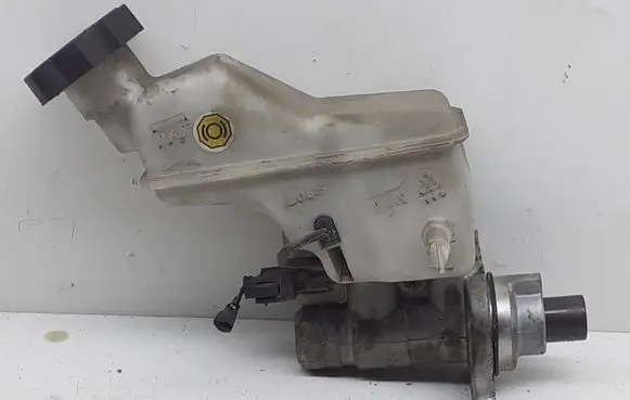 KIA Optima Master brake cylinder