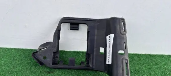 Volkswagen Touareg III Front bumper mounting bracket 760907455