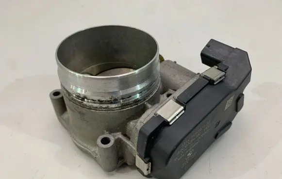 BMW M3 F80 Electric throttle body valve 7597871