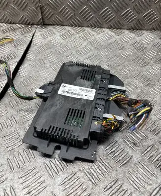 BMW X1 E84 Air suspension control unit module (rear) 9263797 2152582 5324848W1