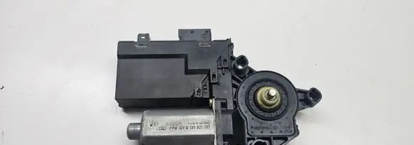 Peugeot 307 Front door window regulator motor 9634457580 A90830033 990830101