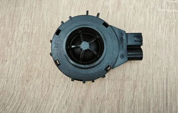 Audi Q3 F3 Panel speaker 83A035399