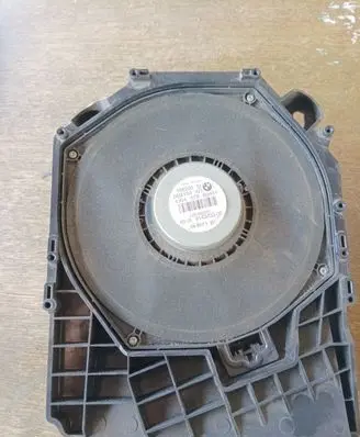 BMW 1 E81 E87 Subwoofer speaker 18820010 430407860481 6513914323302