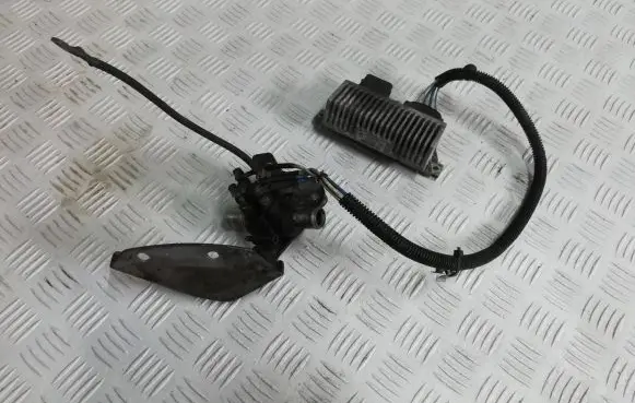 Mercedes-Benz B W246 W242 Glow plug pre-heat relay 8200558438A