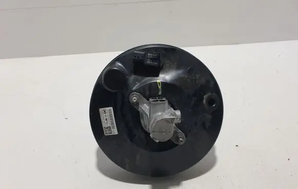 Renault Twingo III Brake booster 472104799R