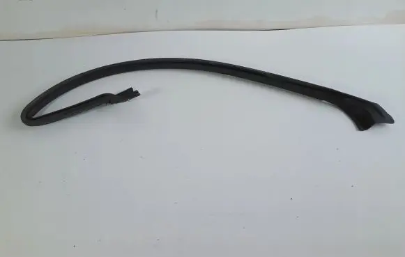 Ford Mustang V Front door rubber seal