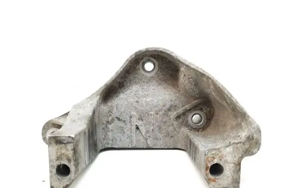 Peugeot 4007 Engine mounting bracket 326D08A
