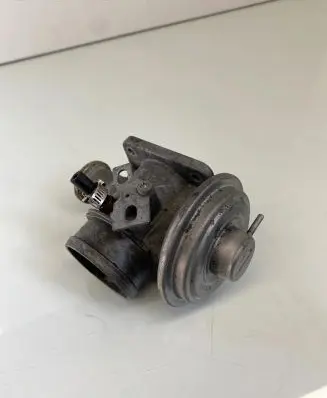 BMW 3 E46 EGR valve 7785789 2252302