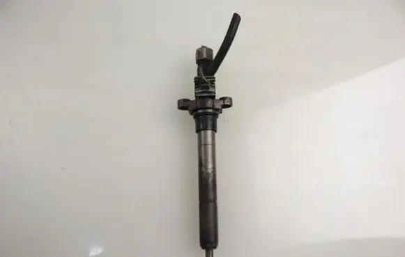 Citroen C5 Fuel injector 9656389980 EJBR03801D