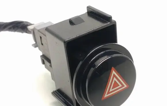 Toyota Auris E180 Hazard light switch 8433202300