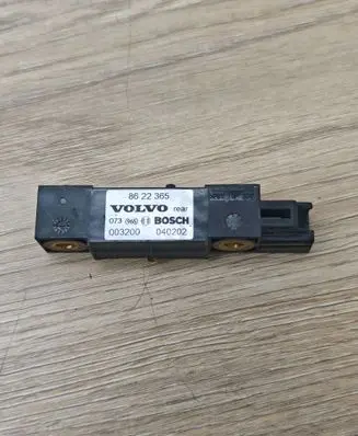 Volvo XC70 Airbag deployment crash/impact sensor 8622365 040202 003200
