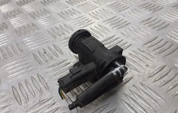 Citroen C5 Valve vacuum 9635704380