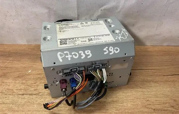 Volvo S90, V90 Radio/CD/DVD/GPS head unit 31667537