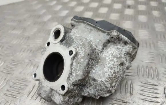 Mercedes-Benz CLA C117 X117 W117 EGR valve A6511400660