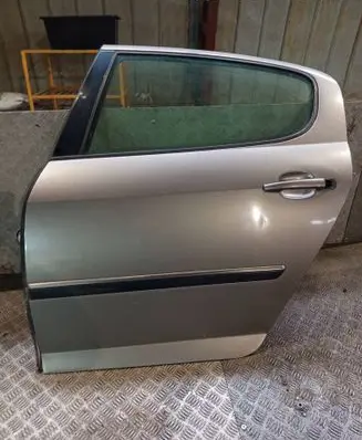 Peugeot 407 Rear door