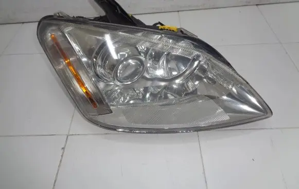 Ford C-MAX I Headlight/headlamp 3M51-13005-EH