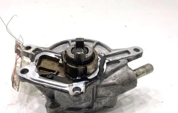 Mercedes-Benz ML W166 Vacuum pump A6422300765