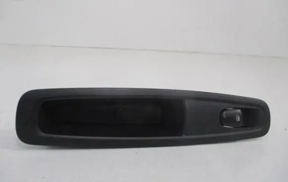 Renault Kadjar Quarter vent window switch 829508687R
