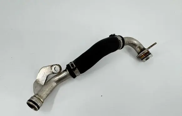 BMW 1 F20 F21 Oil cooling pipe
