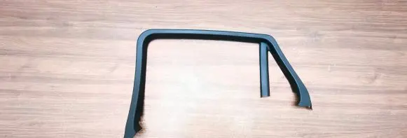 BMW X6 F16 Rear door window/glass frame 7318172