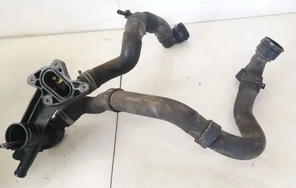 Skoda Fabia Mk2 (5J) Engine coolant pipe/hose 03c121111b