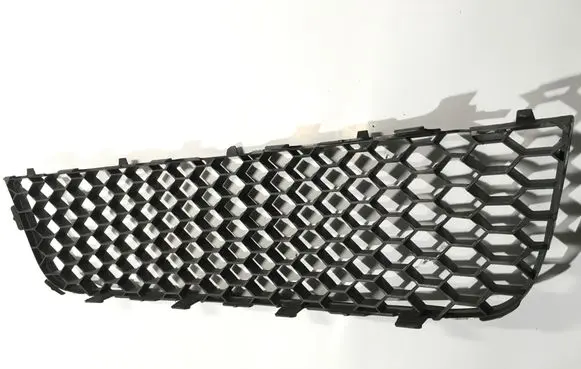 KIA Sportage Front bumper lower grill 1K0853677B