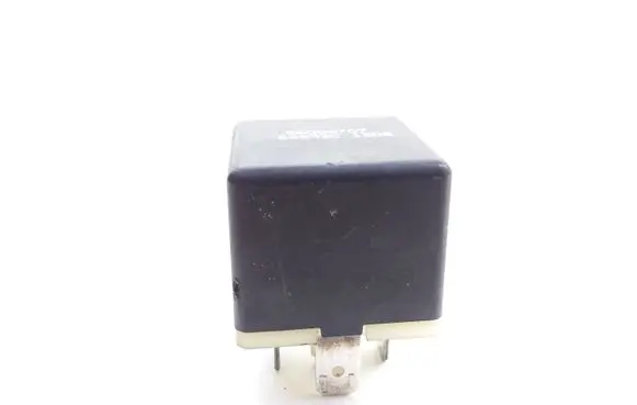 Chrysler Grand Voyager III Hazard warning light relay 68832C 56006707