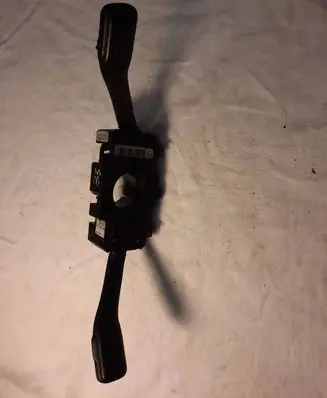 Volkswagen PASSAT B5 Wiper turn signal indicator stalk/switch 8L0953513G 1657370 202852