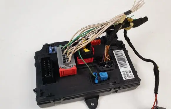 Peugeot Expert BSM Control unit 9665778380 S180085004F