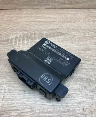 Volkswagen PASSAT B6 Gateway control module 3C0907530N 3C0907951
