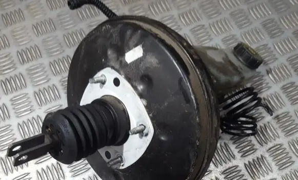 Mitsubishi Colt Brake booster PMR955871 1U729302