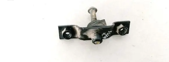 Chrysler Voyager Front door lock loop/hook striker 