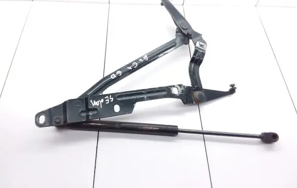 Audi A6 S6 C4 4A Tailgate/trunk/boot hinge