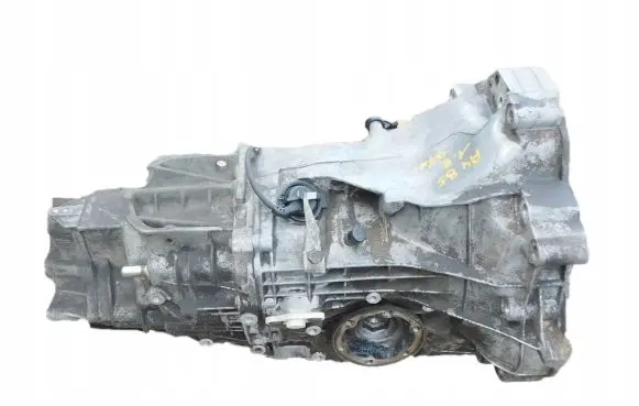 Audi A4 S4 B5 8D Manual 5 speed gearbox DHZ03027