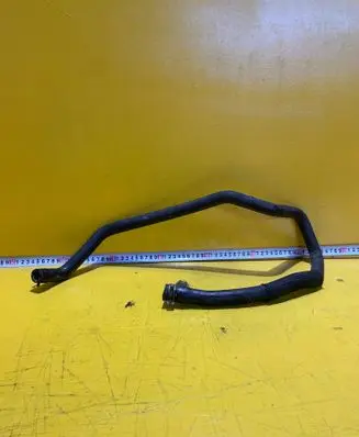 Engine coolant pipe/hose
