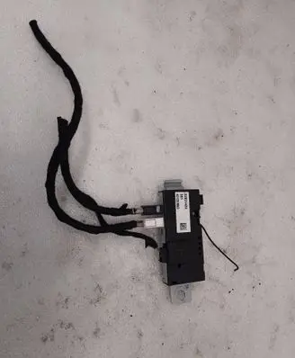 Opel Ampera Aerial antenna amplifier 22831424 421251063