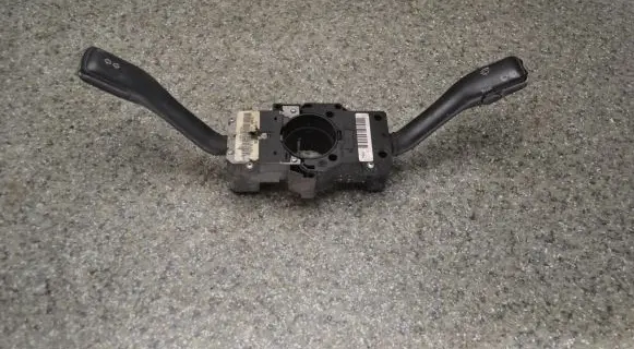 Volkswagen Golf IV Indicator stalk