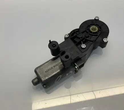 Mercedes-Benz E W211 Seat adjustment motor 0390203276