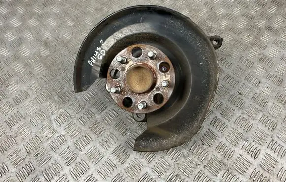 Rear wheel hub