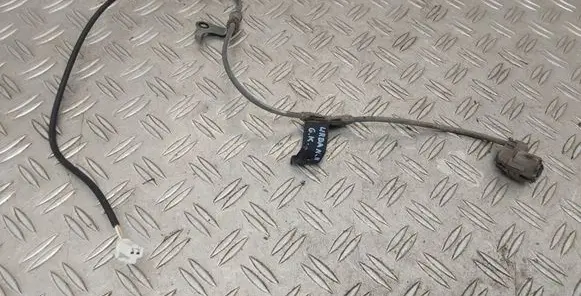 Toyota Urban Cruiser (XP110) Rear ABS sensor wiring 