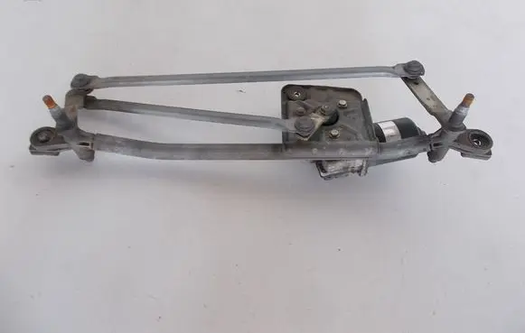 Ford Mondeo MK II Front wiper linkage 93BG17624AB