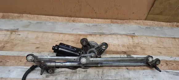 Opel Vectra C Front wiper linkage and motor