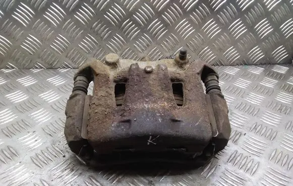 Nissan Leaf I (ZE0) Front brake caliper