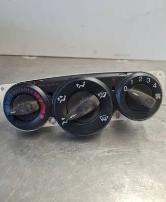 Ford Focus Climate control unit 98AB18C419