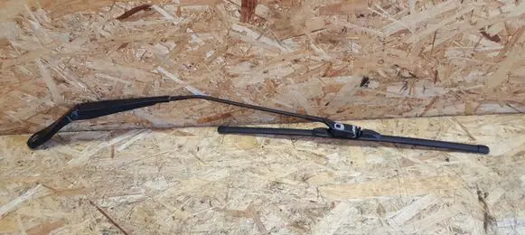 Volvo S80 Windshield/front glass wiper blade 30796036