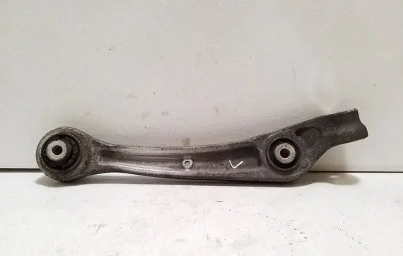 Front lower control arm/wishbone