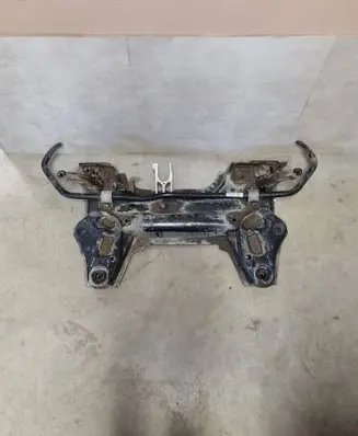 Peugeot 208 Front subframe 9836590980 290564