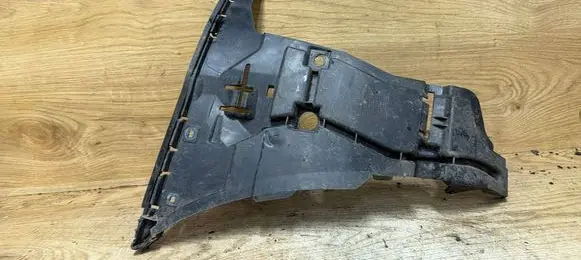 Volvo S60 Front bumper mounting bracket 08693182