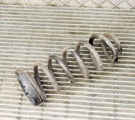 Hyundai Tucson TL Rear coil spring